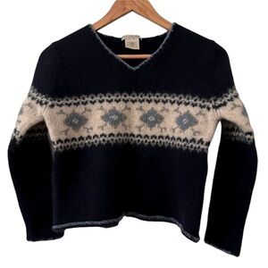 Great Northwest•Wool V-Neck Sweater